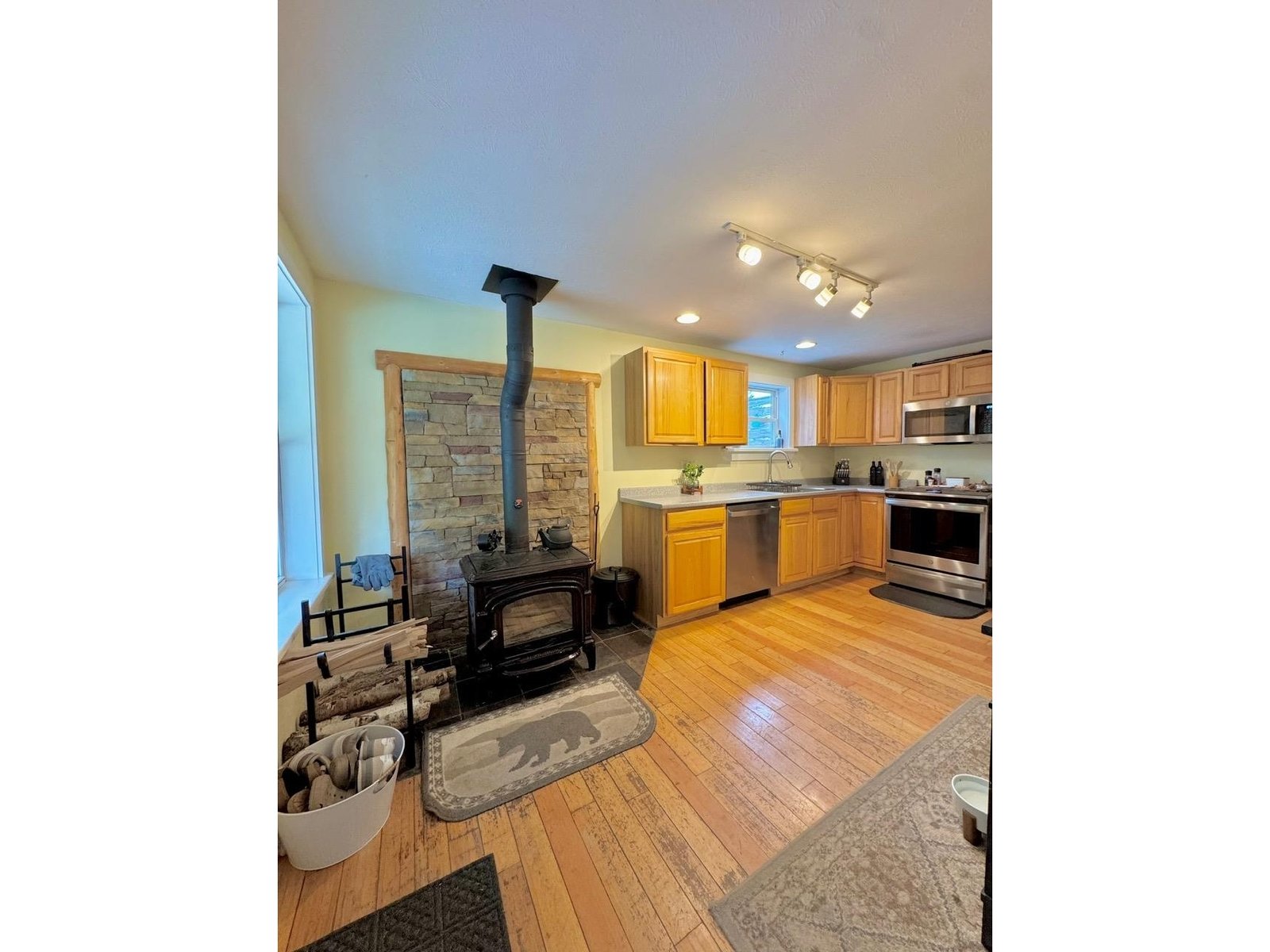 23 Intervale Avenue
