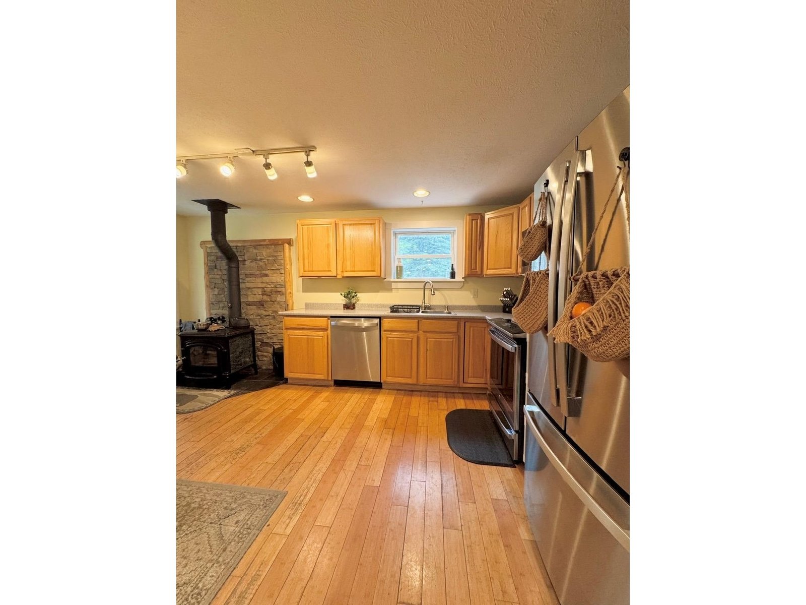 23 Intervale Avenue
