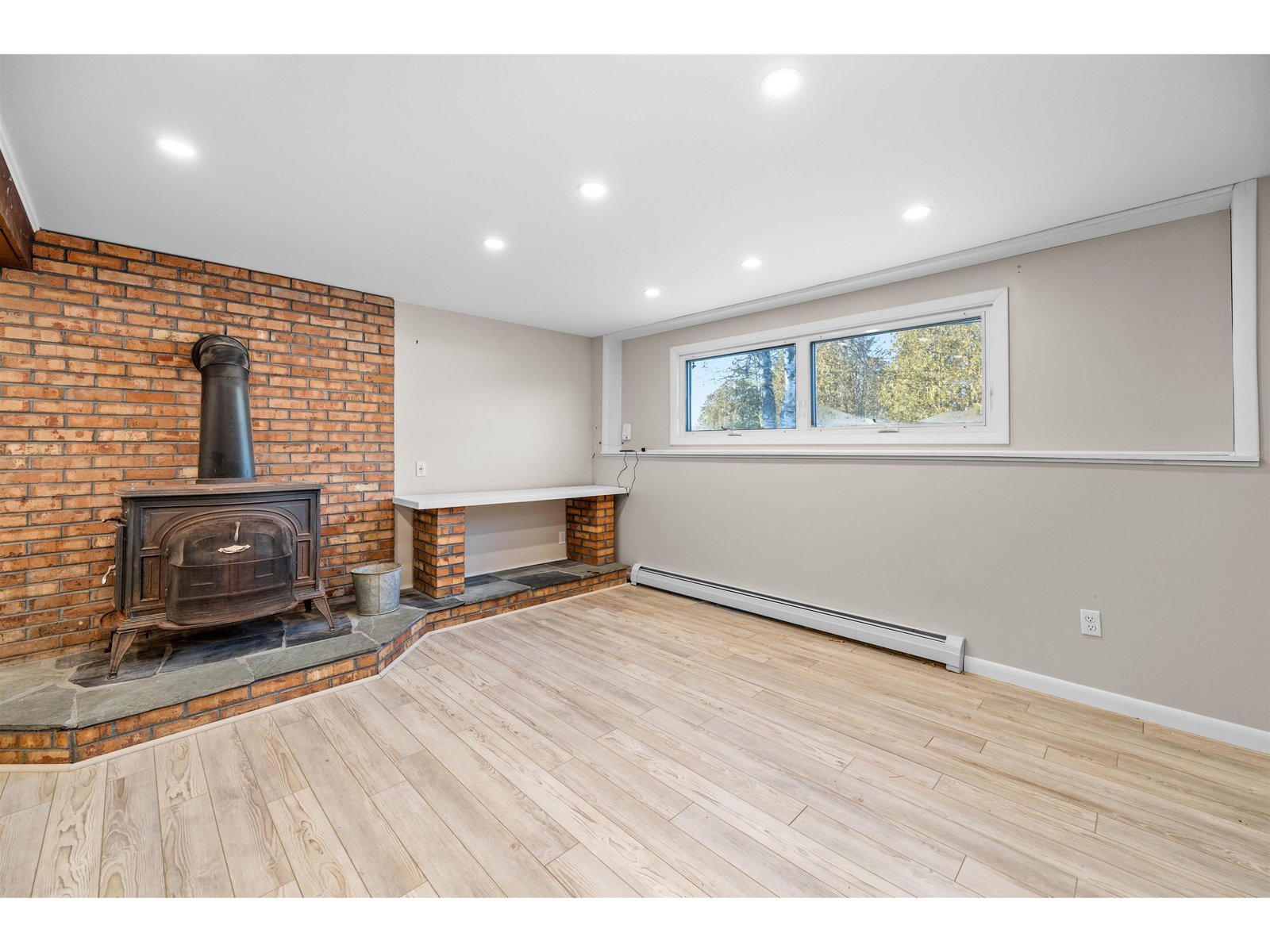 23 Lisa Drive