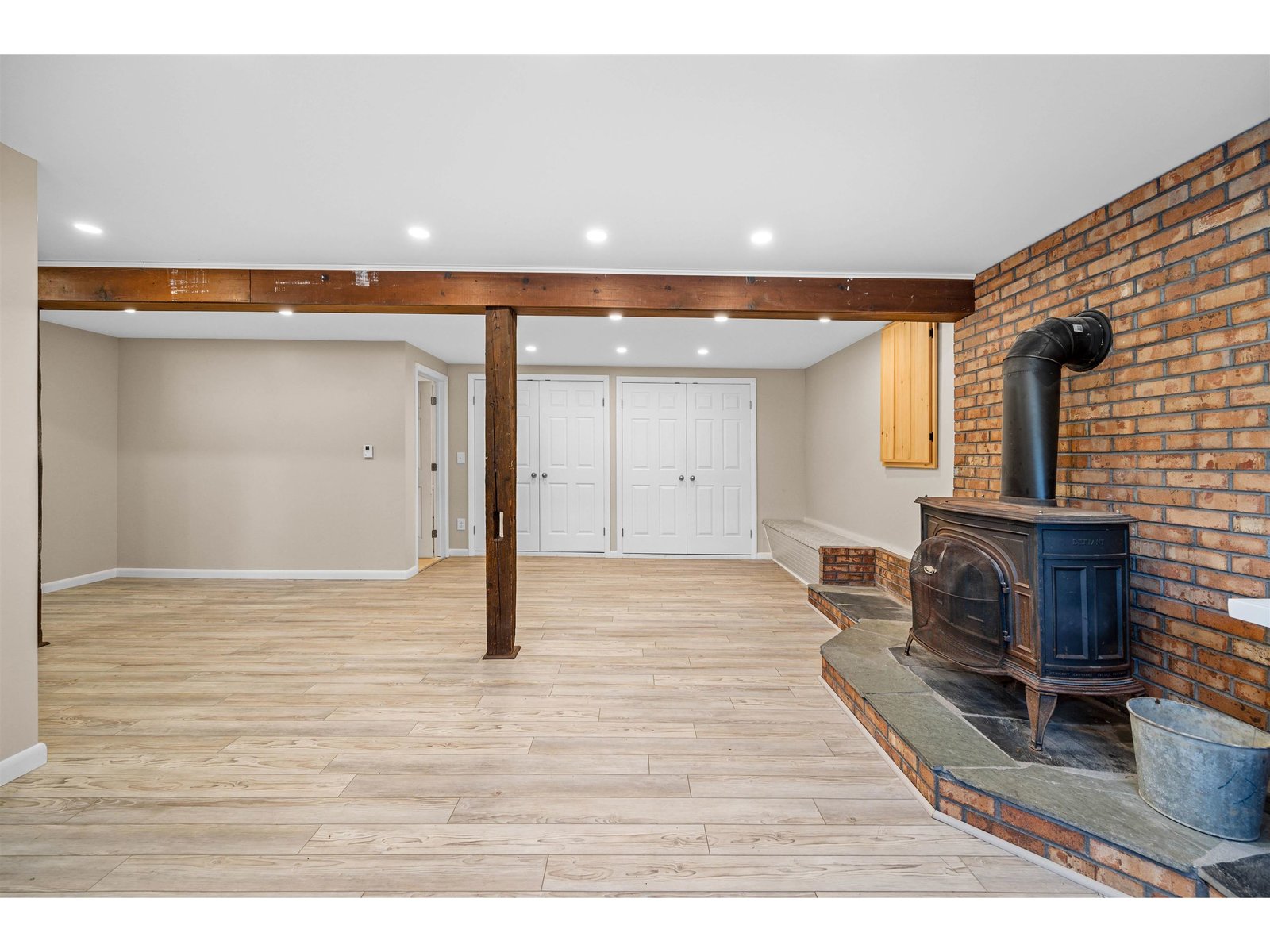 23 Lisa Drive