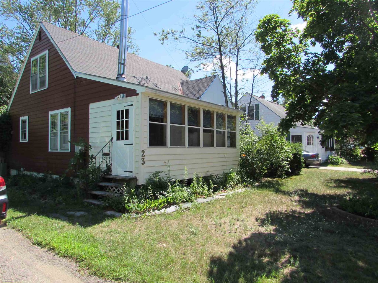23 Loaldo Drive, Burlington 23 Loaldo Drive, Burlington