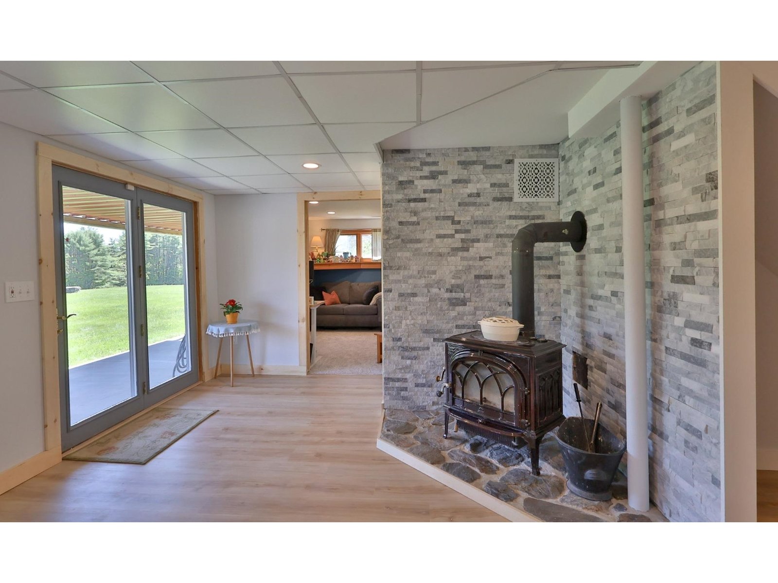23 Meadow View Lane