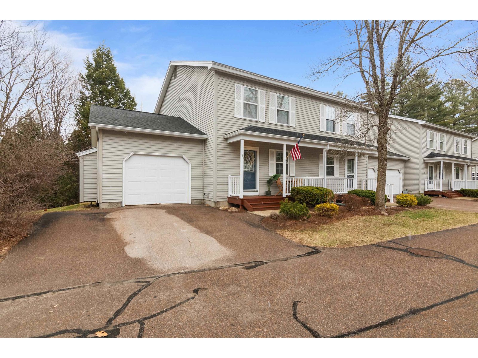 23 Pointe Drive