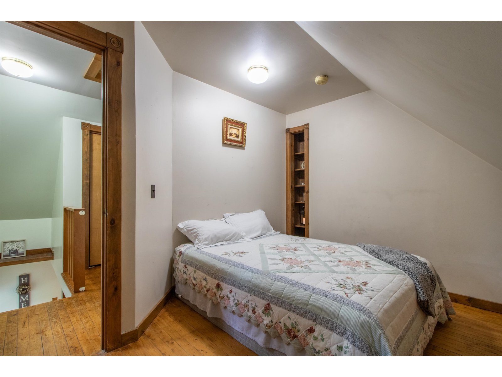 2nd floor bedroom