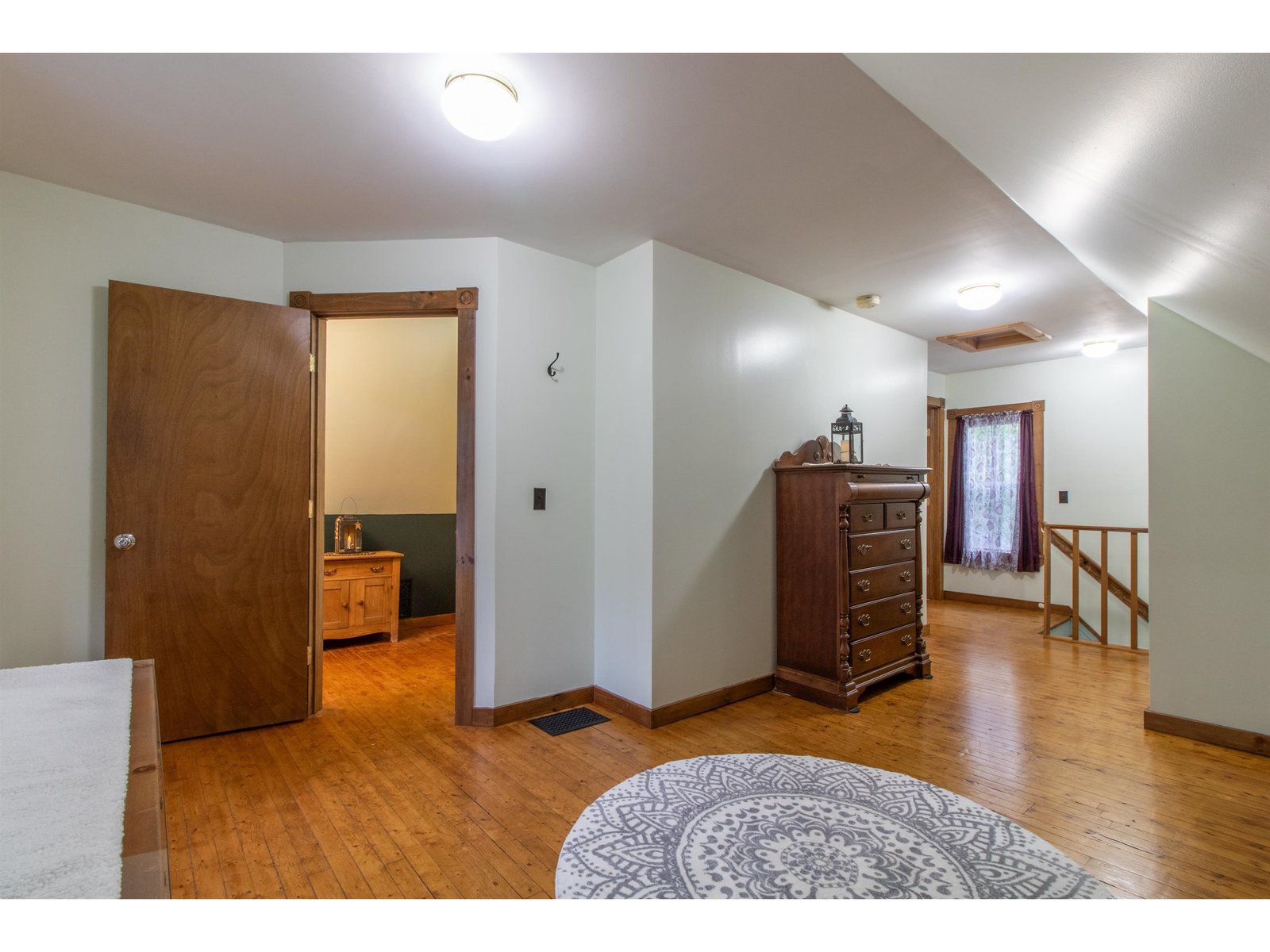 2nd floor bonus space