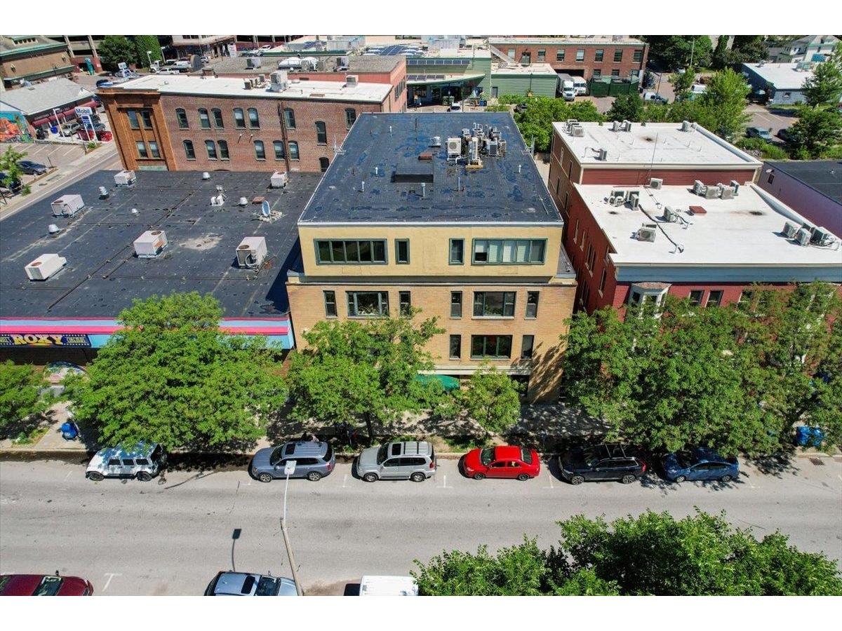 230 College Street, Burlington