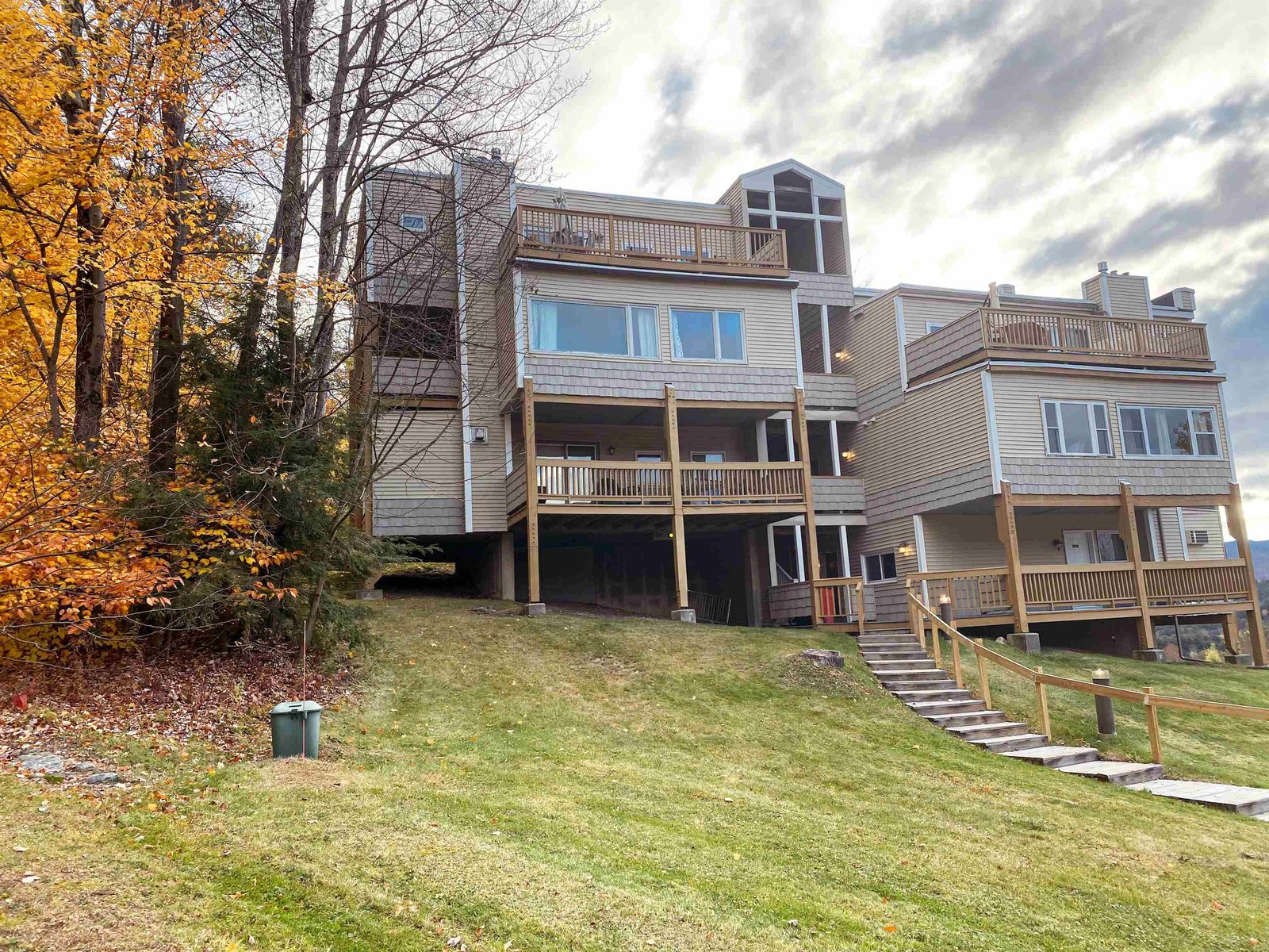 230 Mountainside Drive, Unit D301
