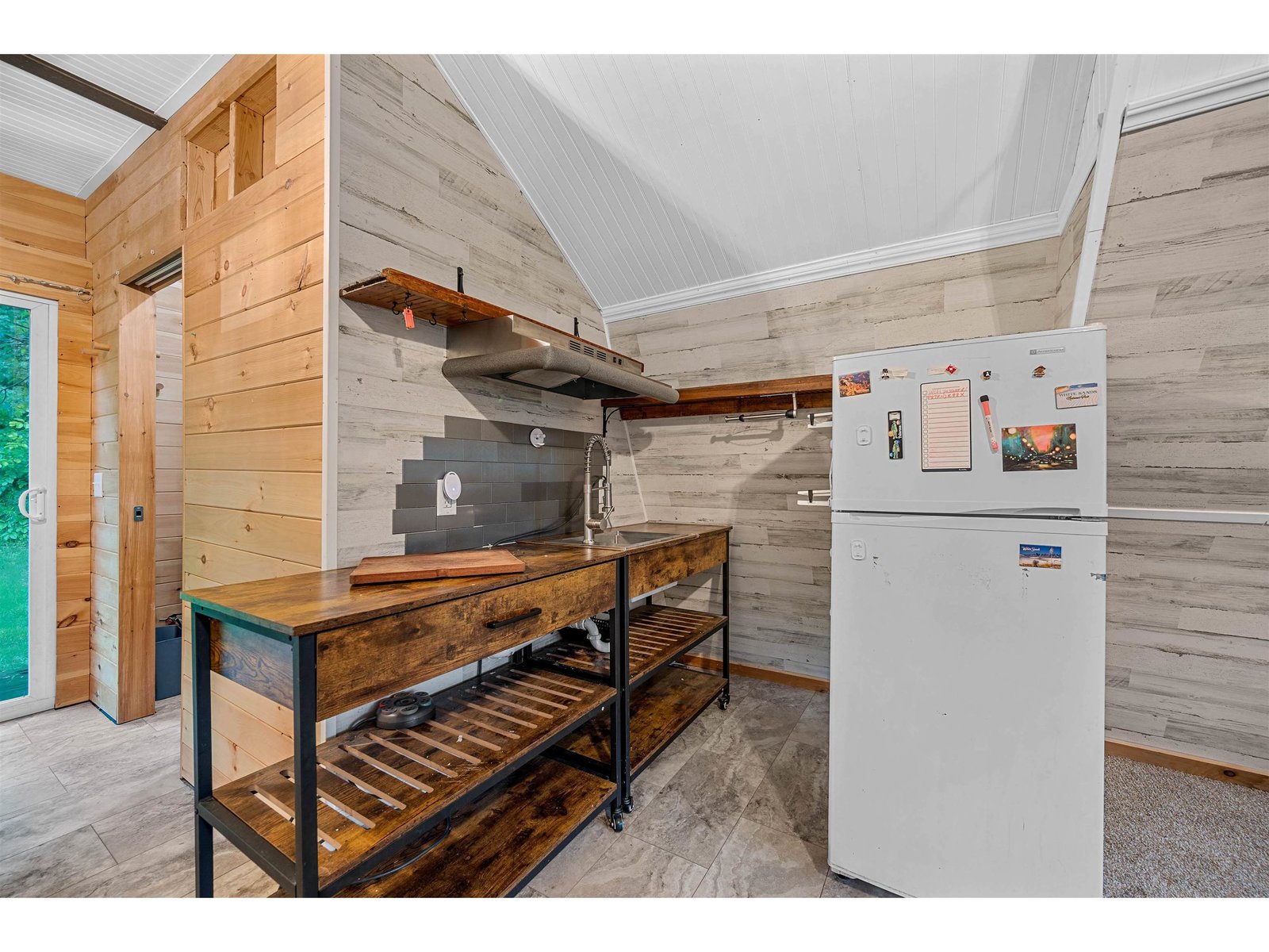 2307 Bliss Road