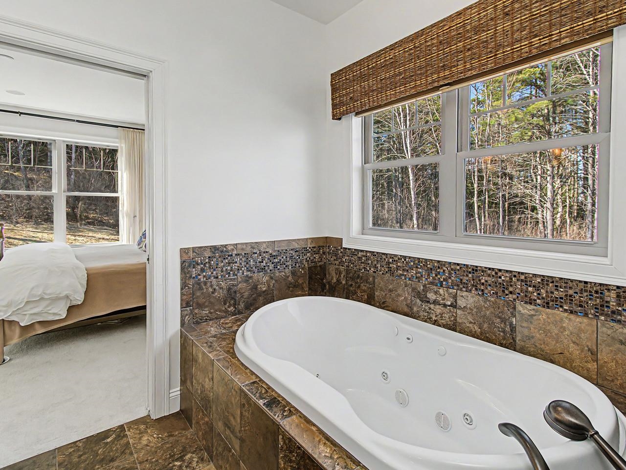 Luxurious jetted tub