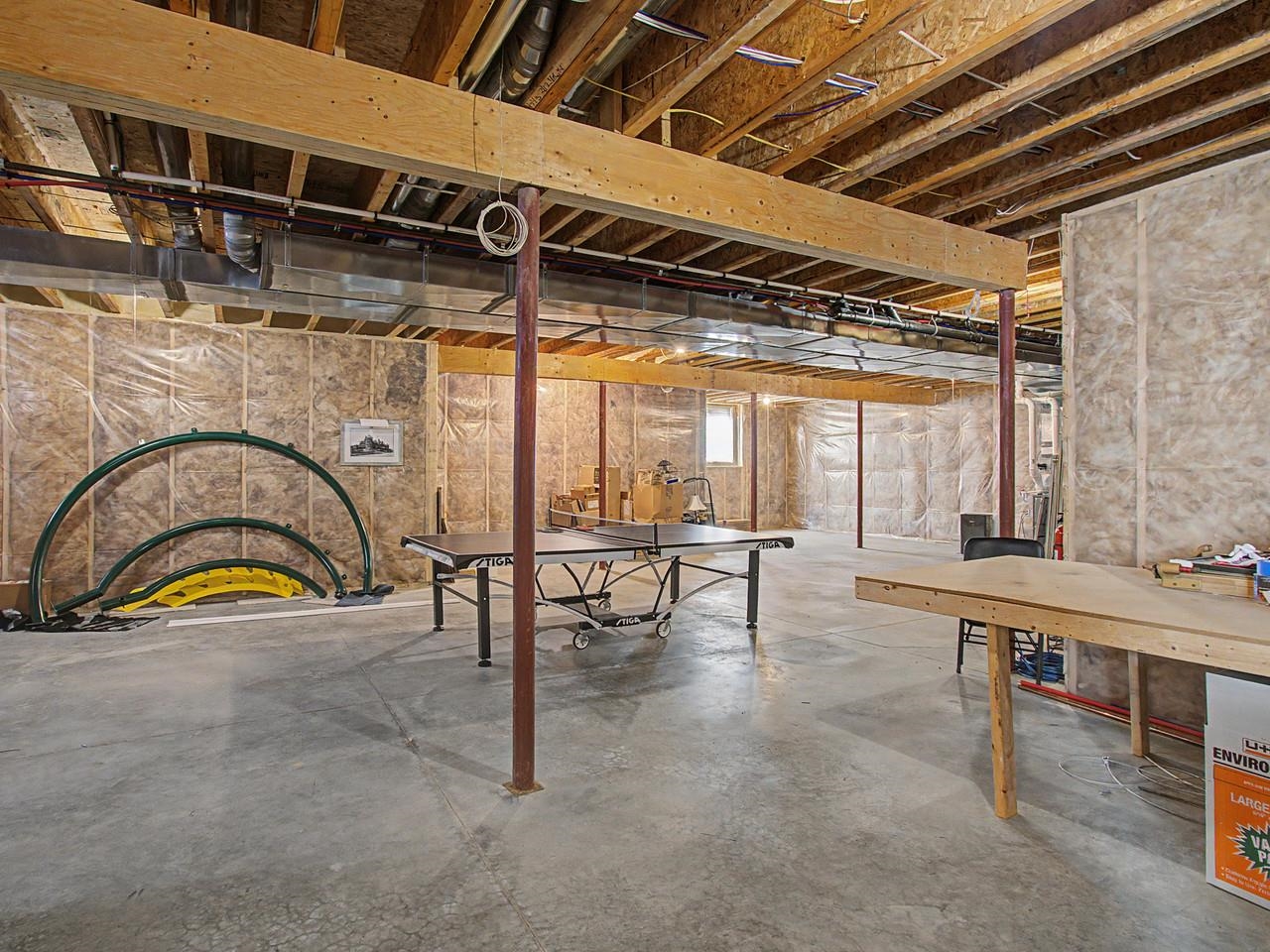 9' ceilings