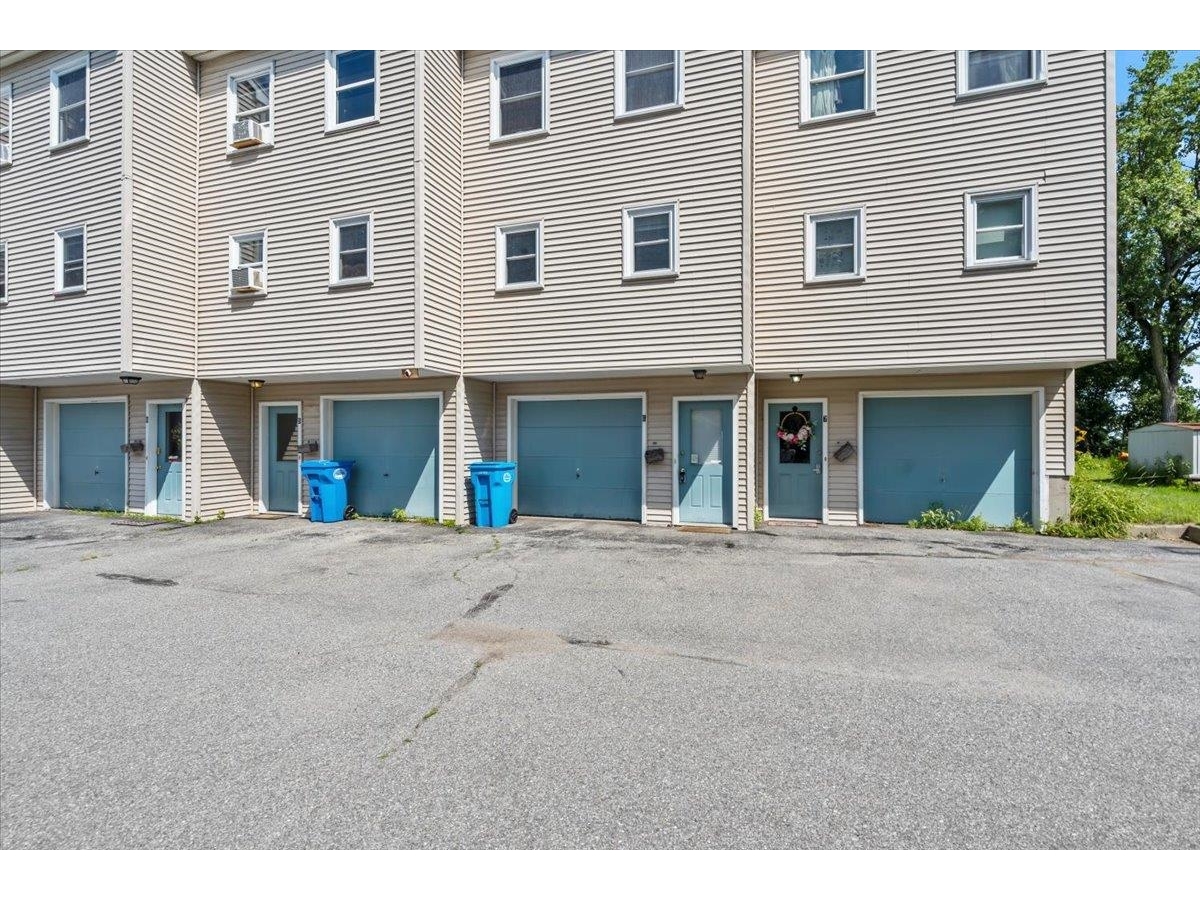 232 Manhattan Drive, Burlington