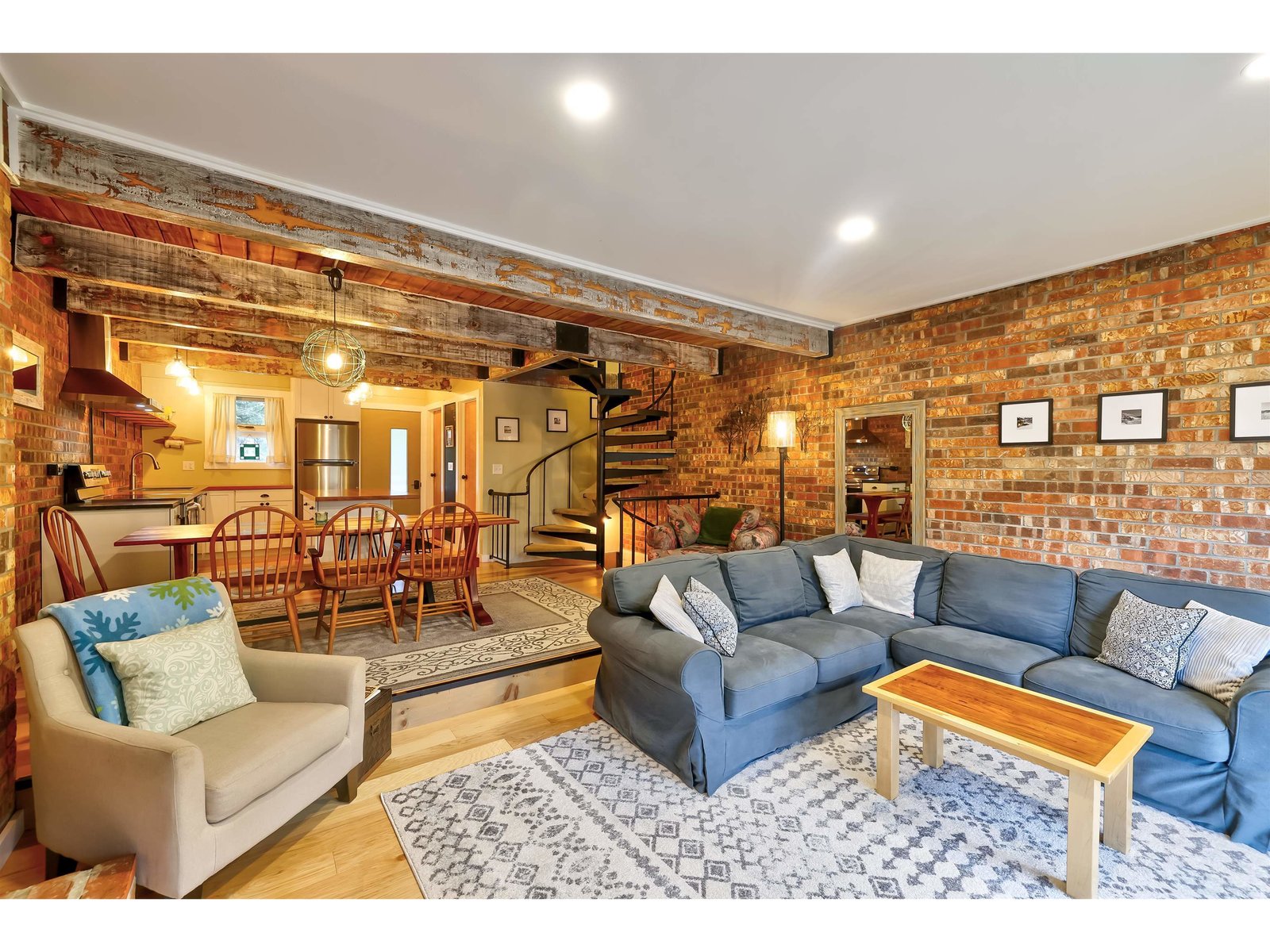 233 Fox Hill Road, Unit 43