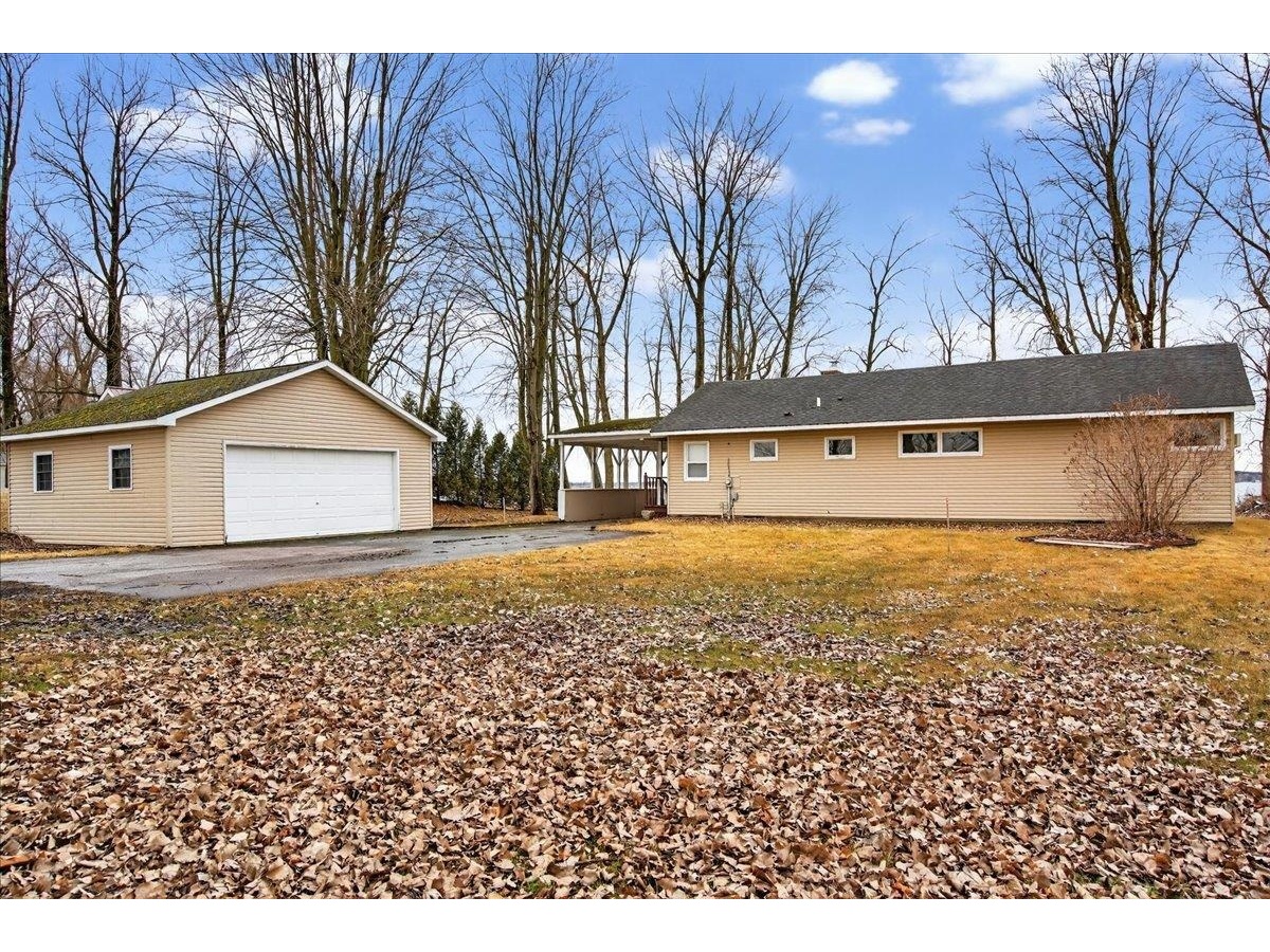 233 Hunter Road North, Alburgh