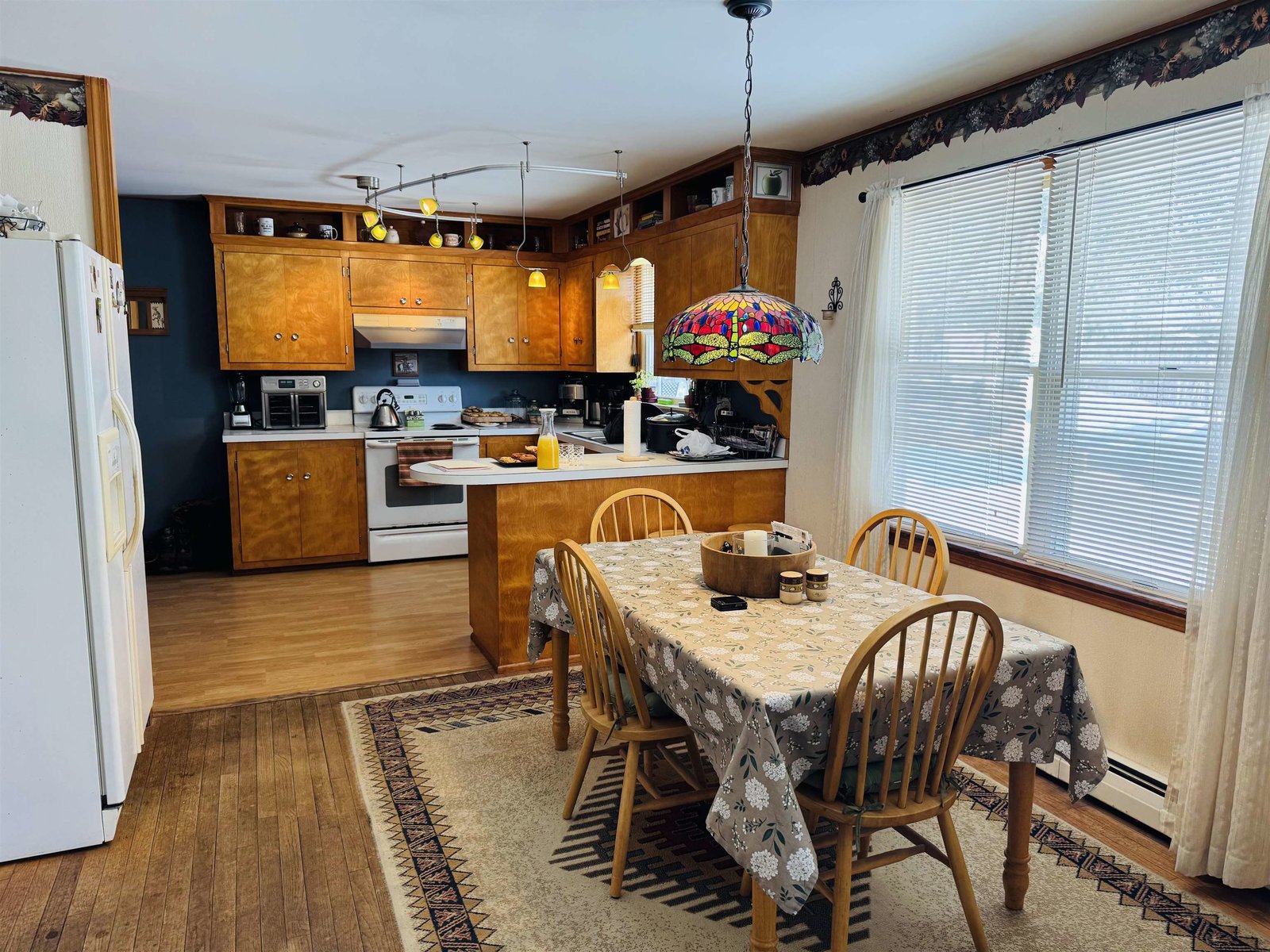 233 North Hill Road