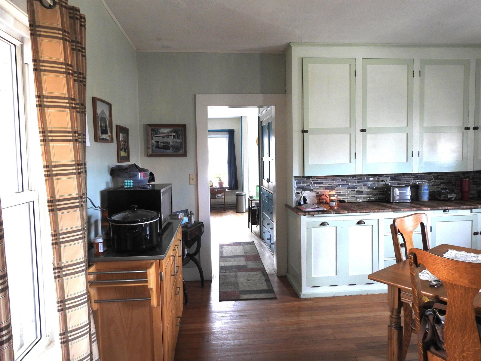 2nd floor kitchen