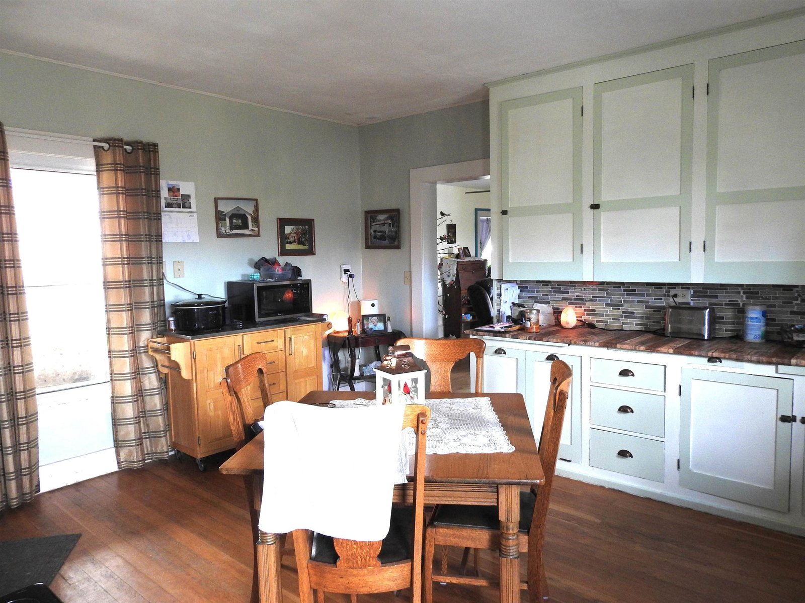 2nd floor kitchen