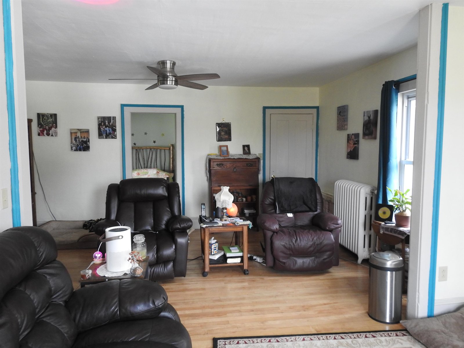 2nd floor living room