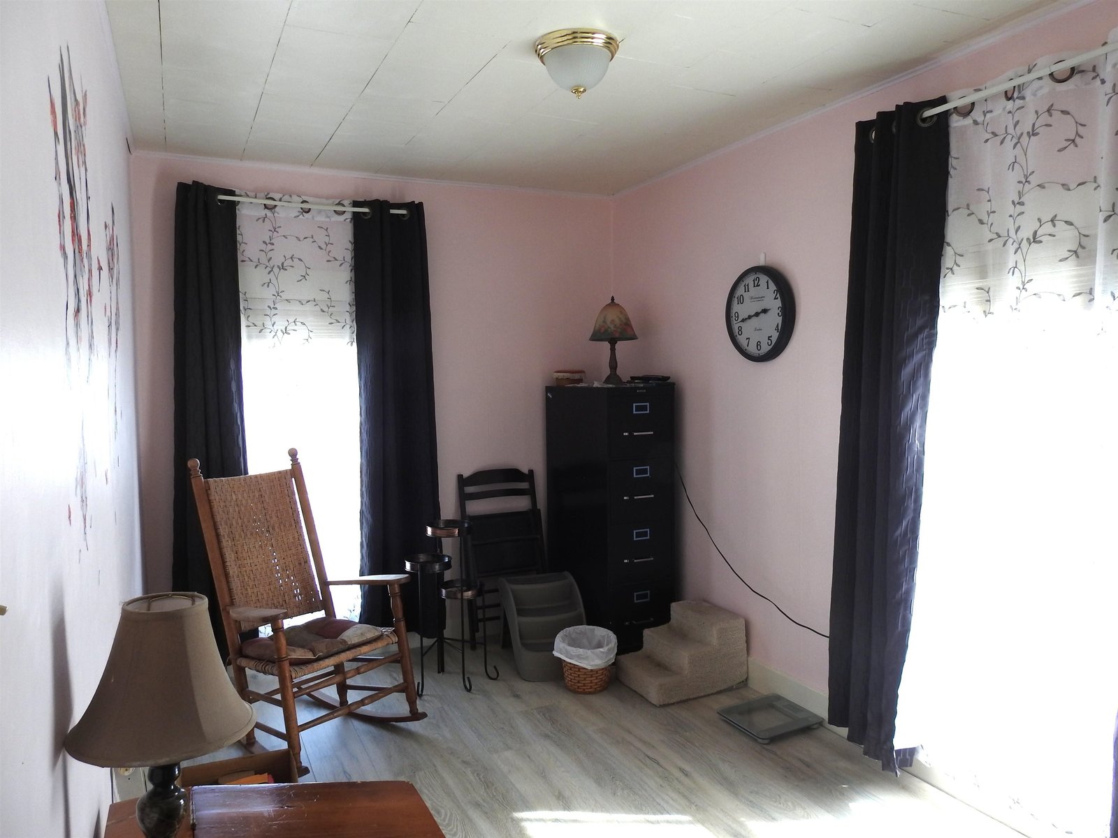 Another bedroom on the 2nd floor to the main house