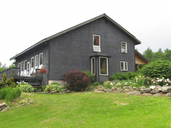 2332 Woodward Neighborhood