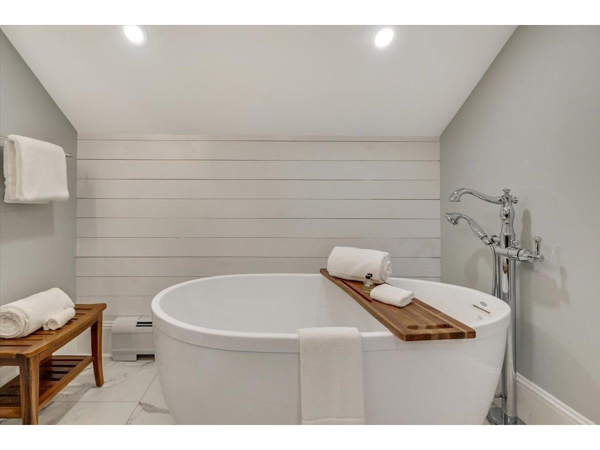 234 East Road, Unit 1