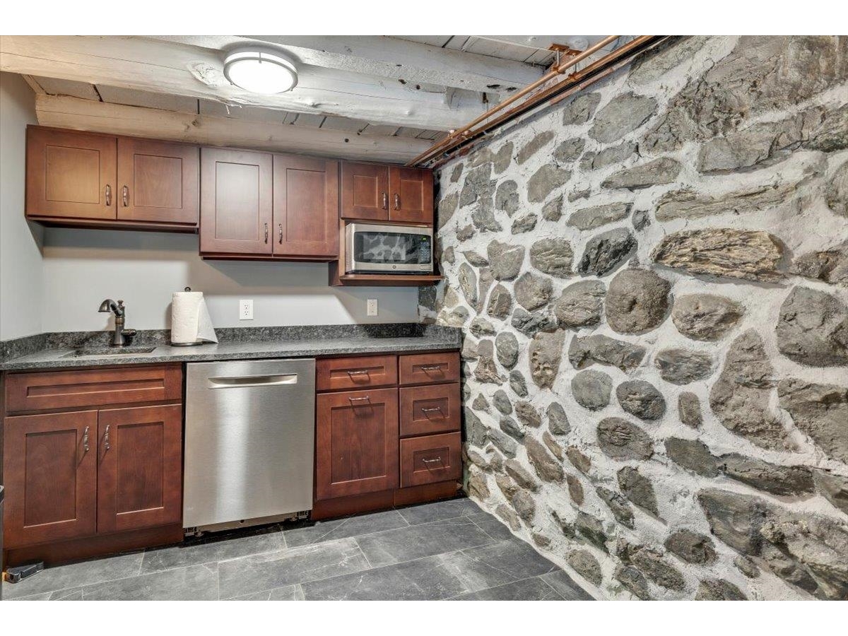 234 East Road, Unit 1