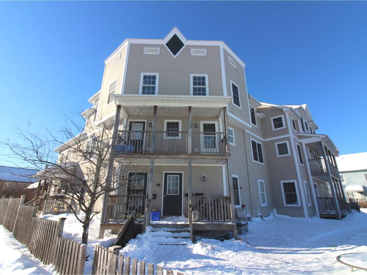 235 Park Street, Unit 4