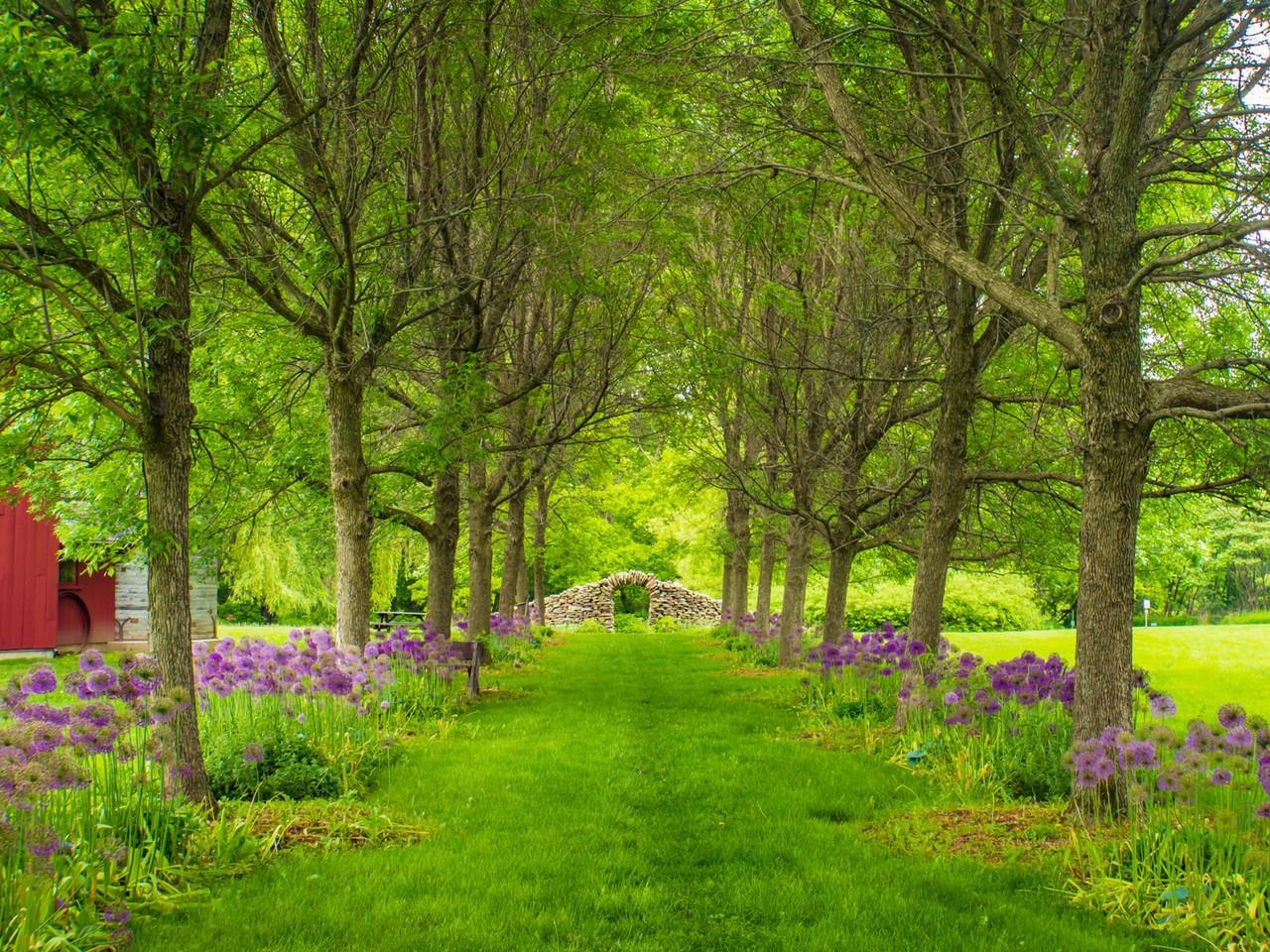 Explore the Intervale