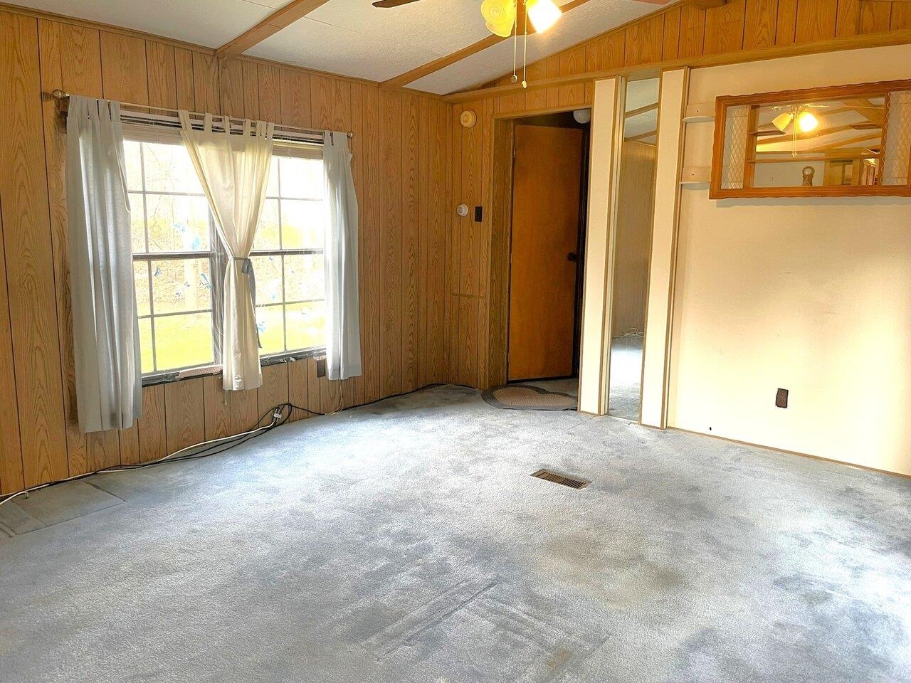 Light and spacious living area