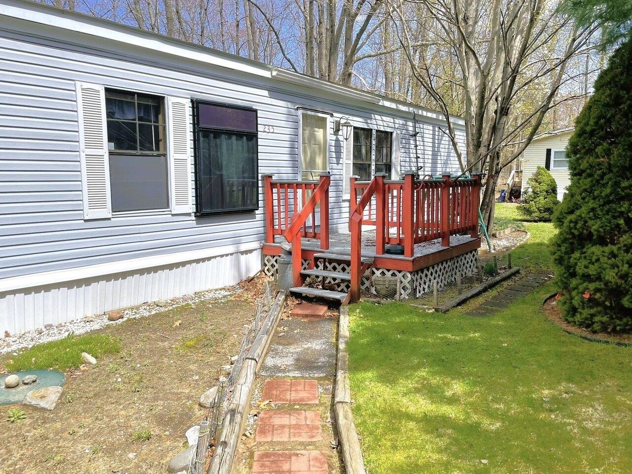 Front deck entrance