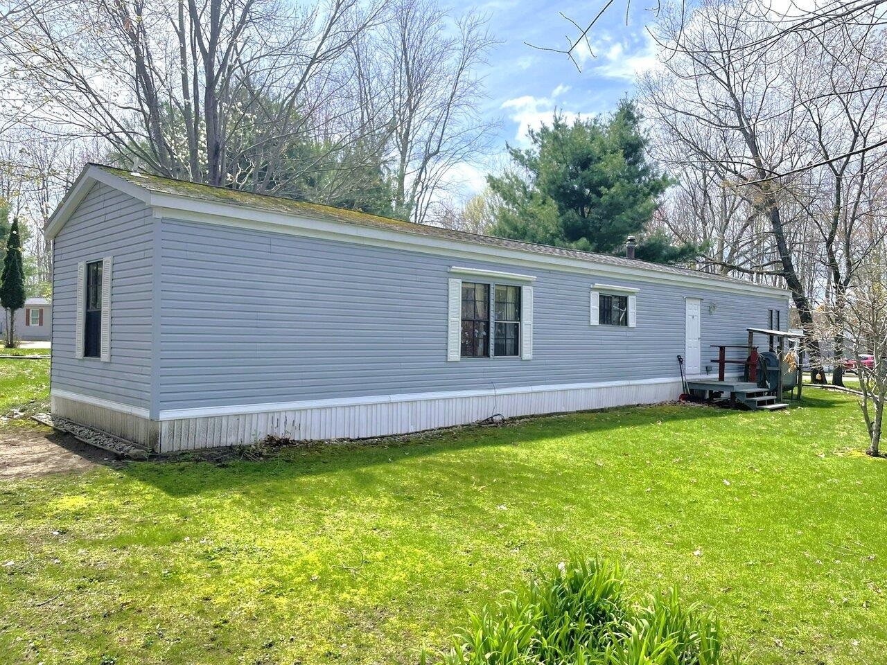 Beautiful, private treed lot