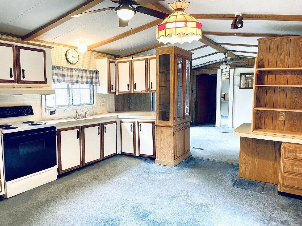 Built-in hutch in kitchen