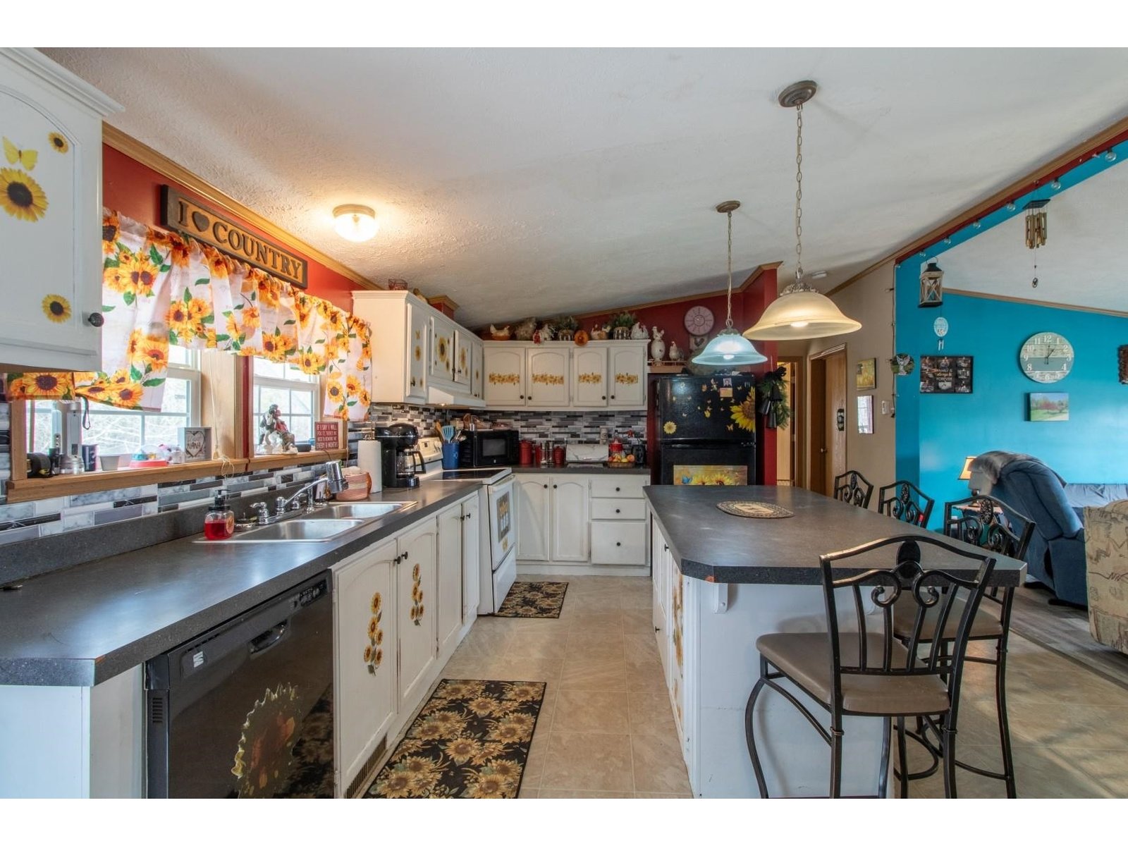Kitchen/Dining