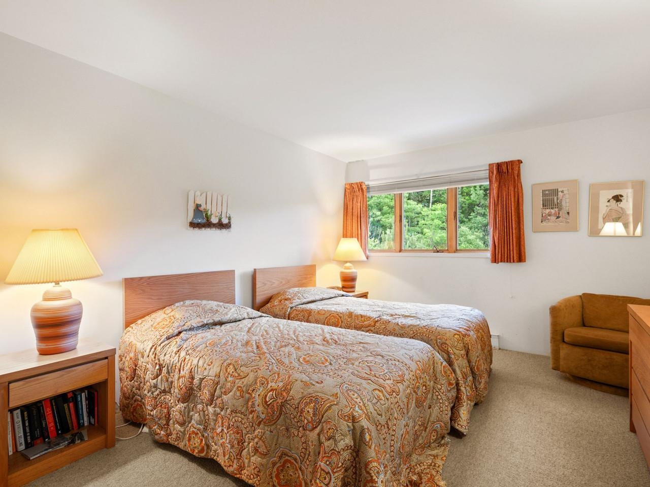 2nd-floor en suite 1