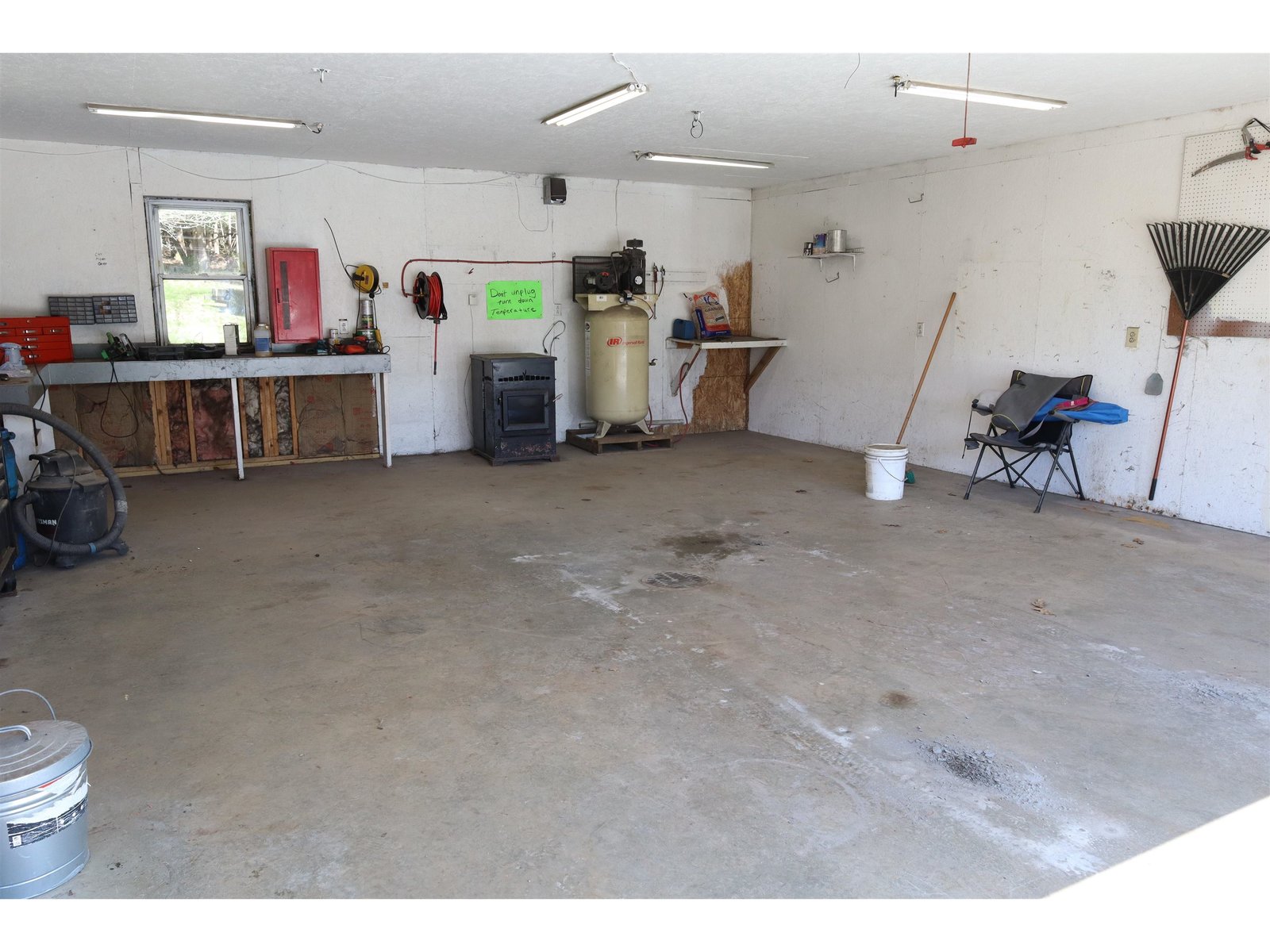 2 car garage