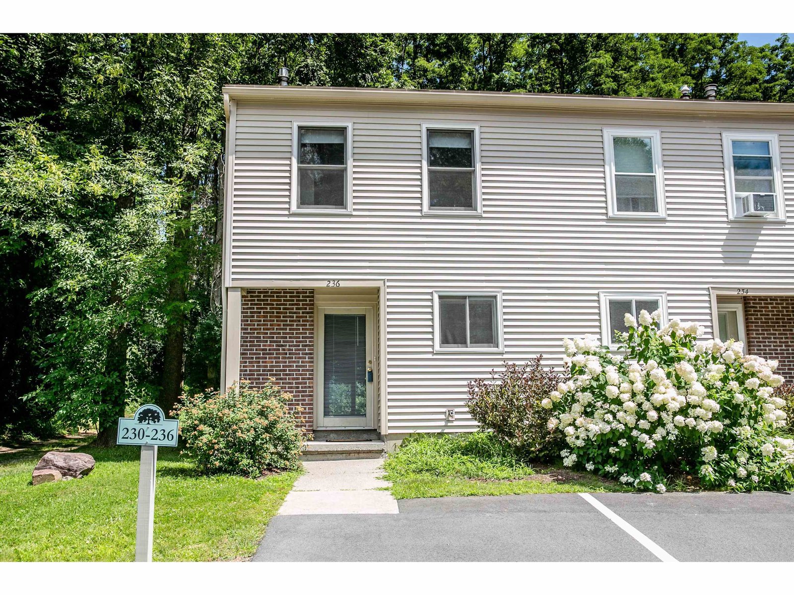 236 Locust Hill