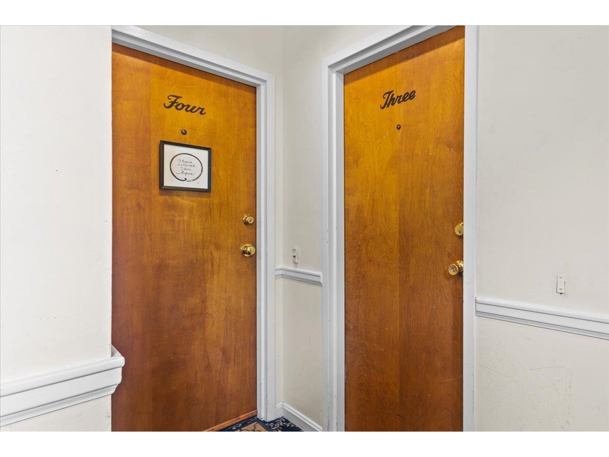 236 South Prospect Street, Unit 3
