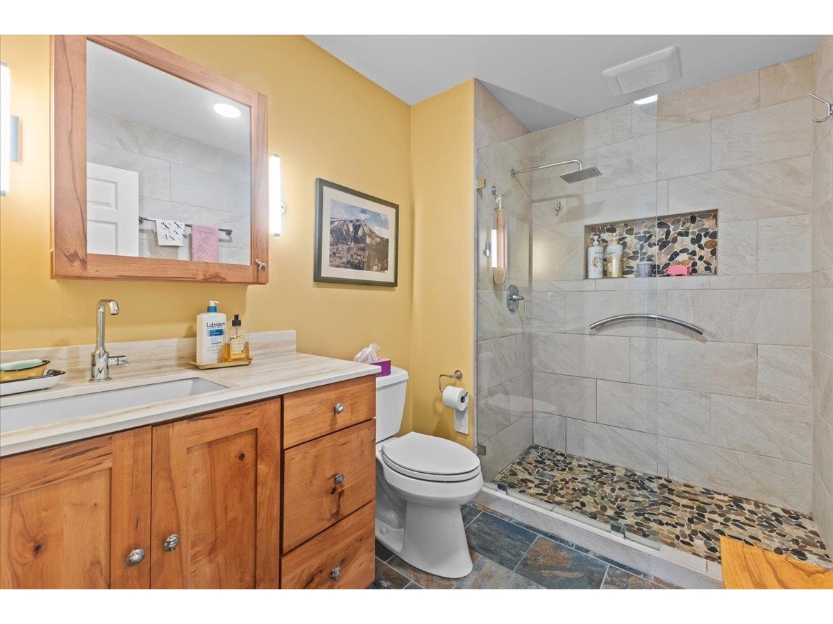 236 South Prospect Street, Unit 3