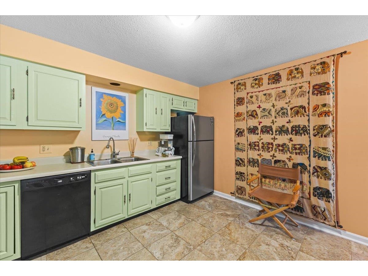 236 South Prospect Street, Unit 3