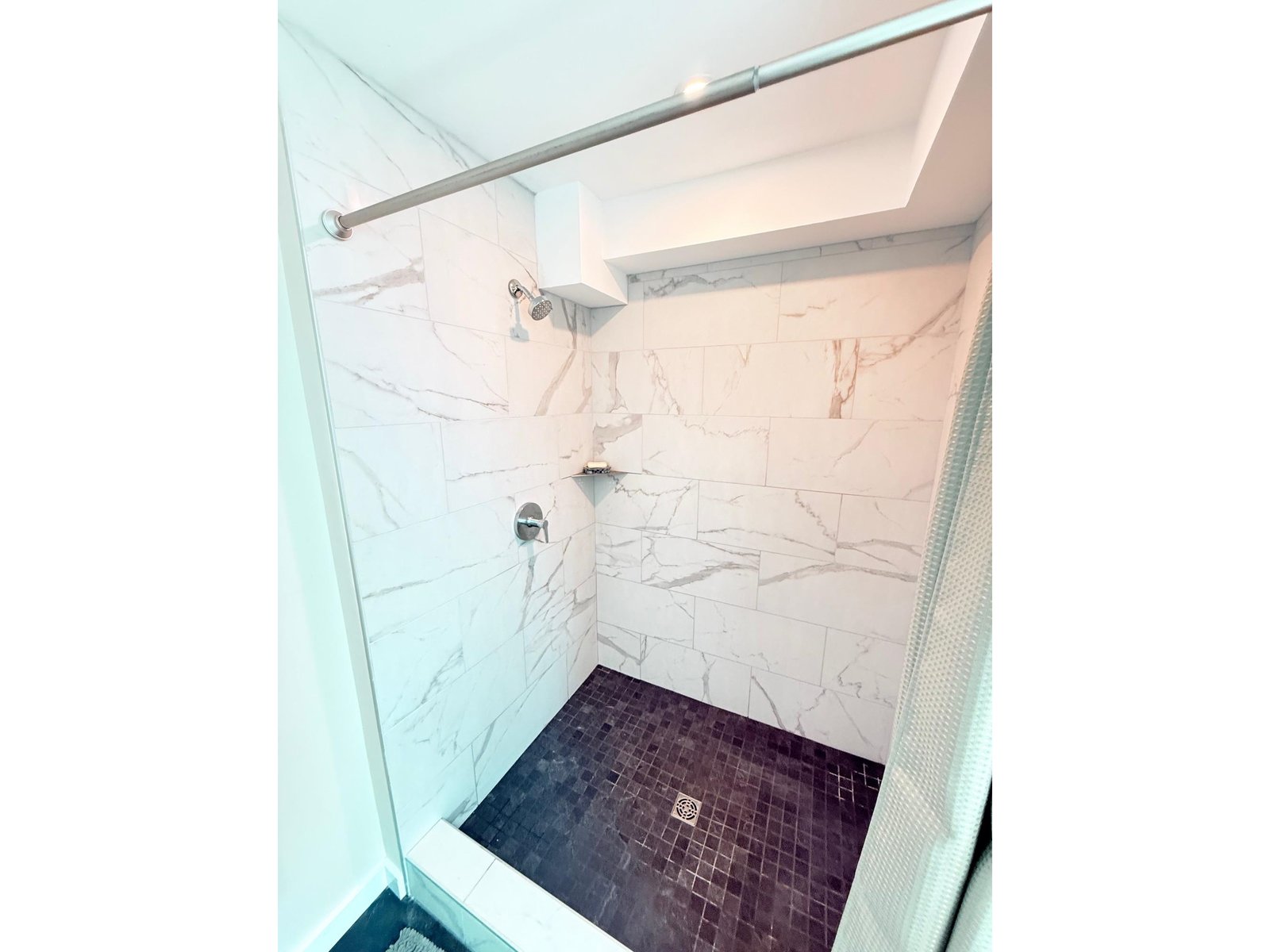 2366 mountain Road, Unit unit 3
