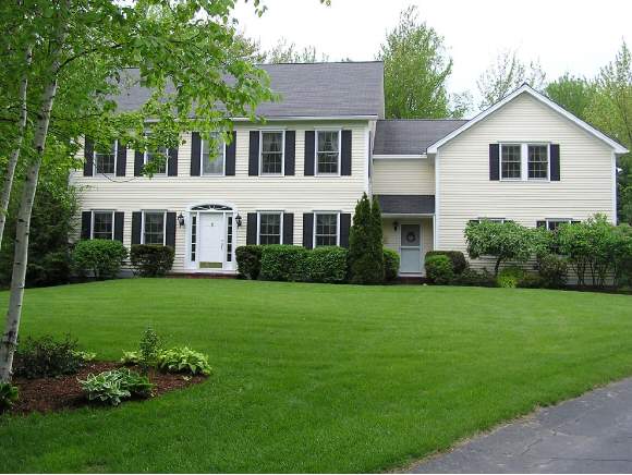 237 Farmstead Dr