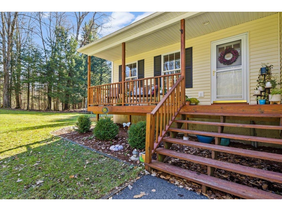 237 Hillside Lane