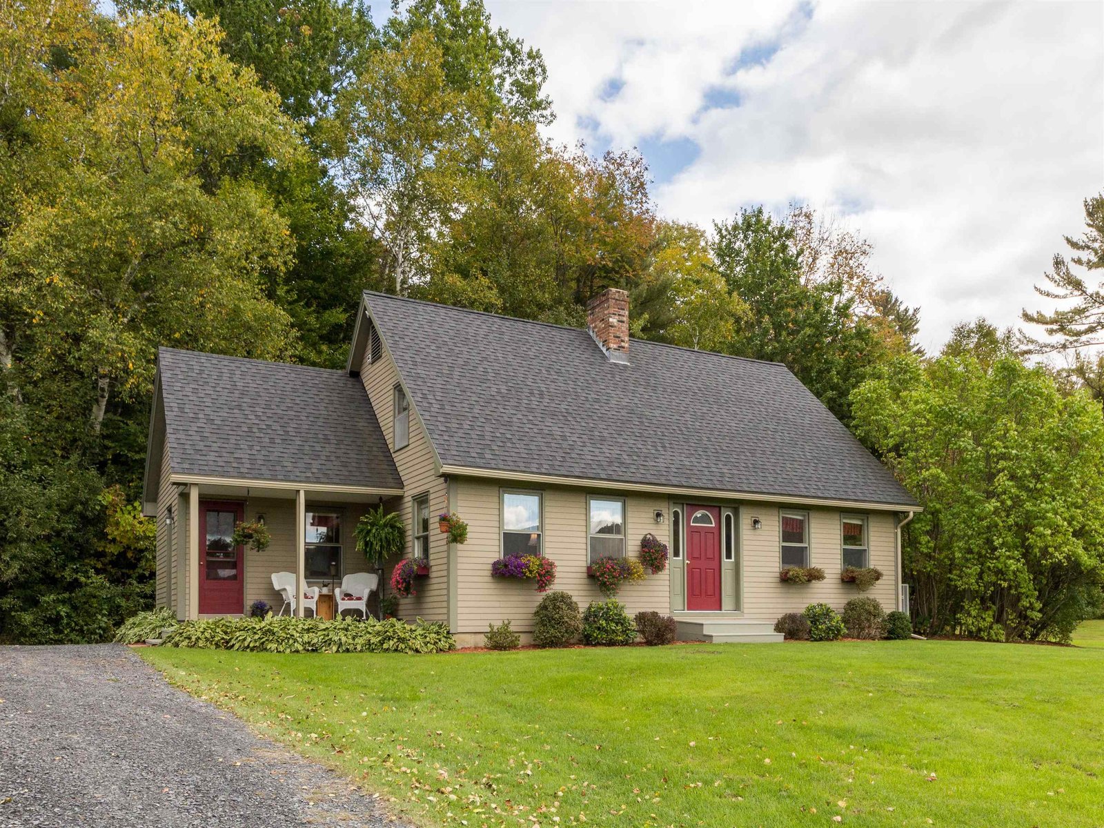 2374 Paine Turnpike South