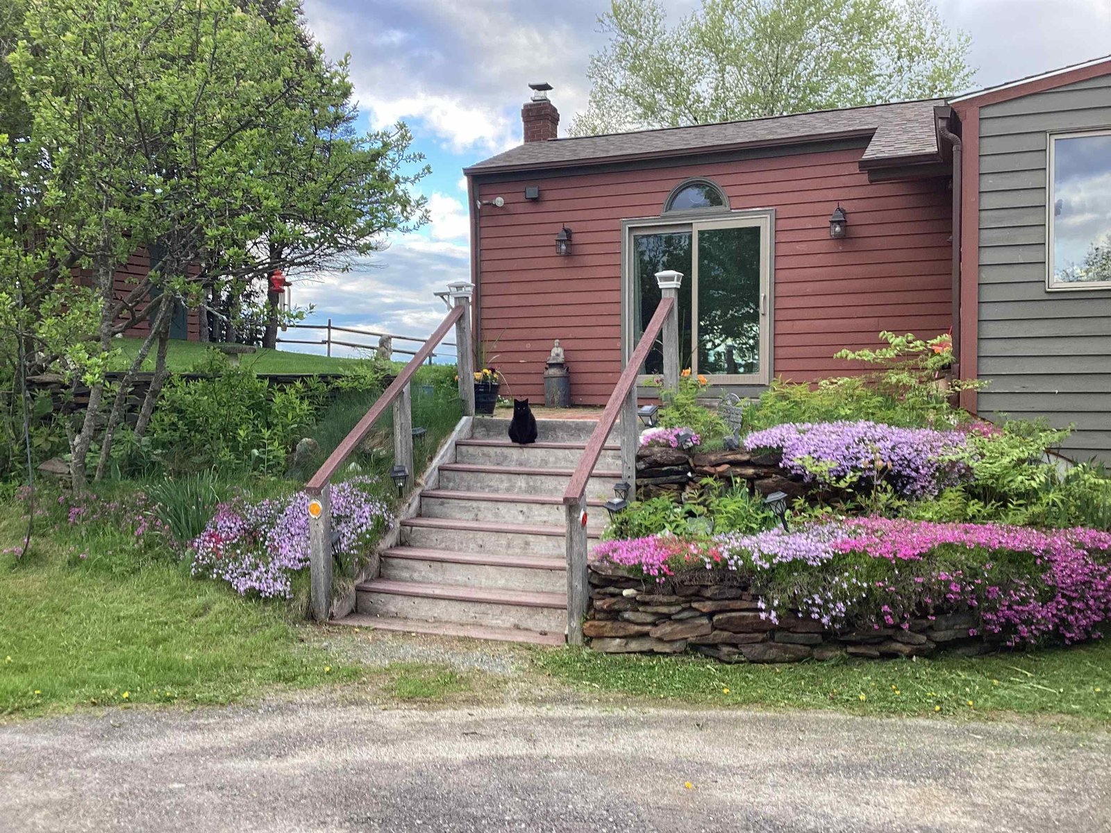 238 Greenbanks Hollow Road