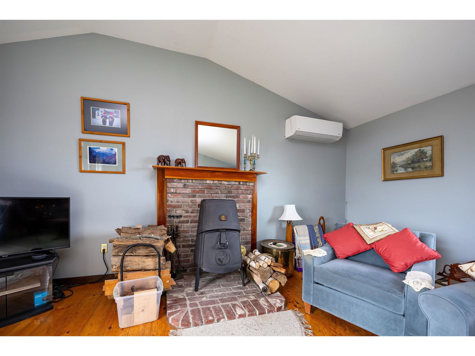 238 Greenbanks Hollow Road