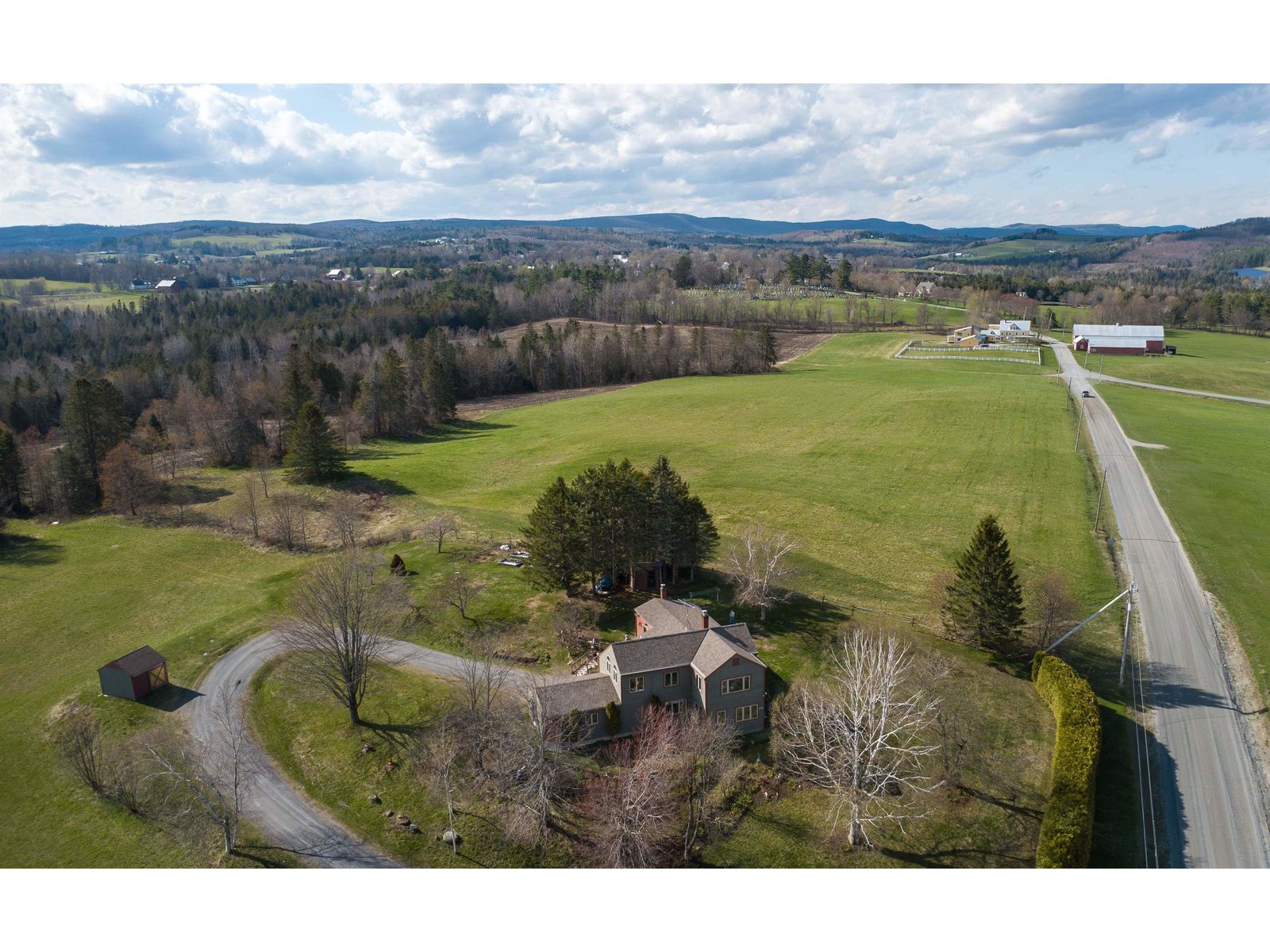 238 Greenbanks Hollow Road