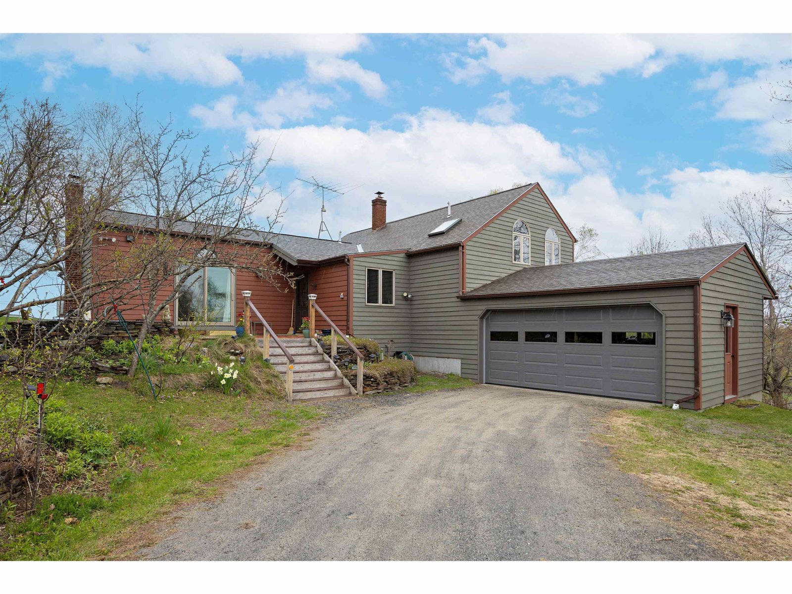 238 Greenbanks Hollow Road