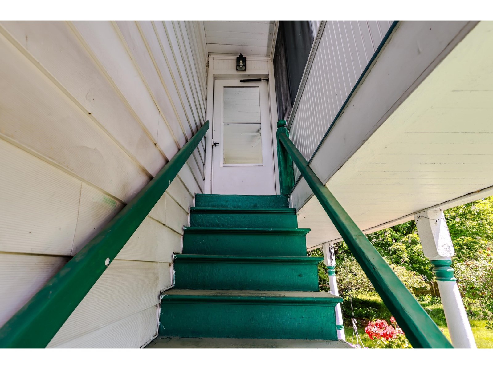 Exterior stairs