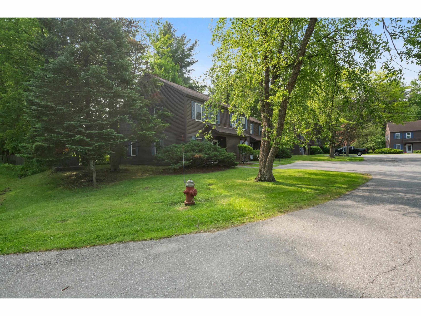 239 Twin Oaks Terrace