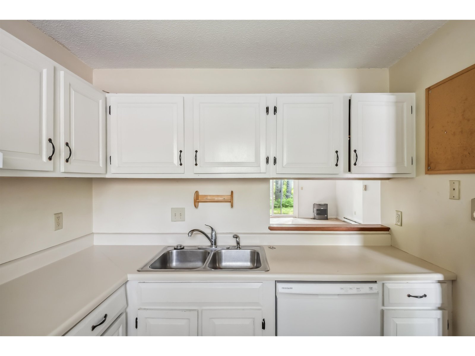 239 Twin Oaks Terrace