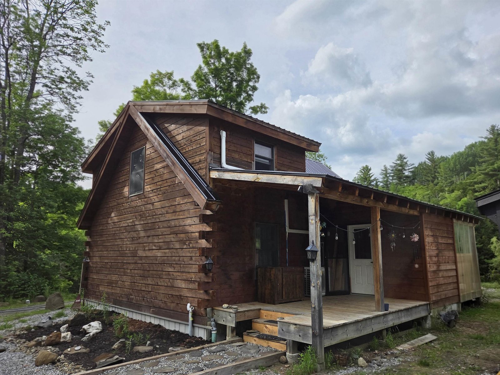 2399 Main Street, Cabot